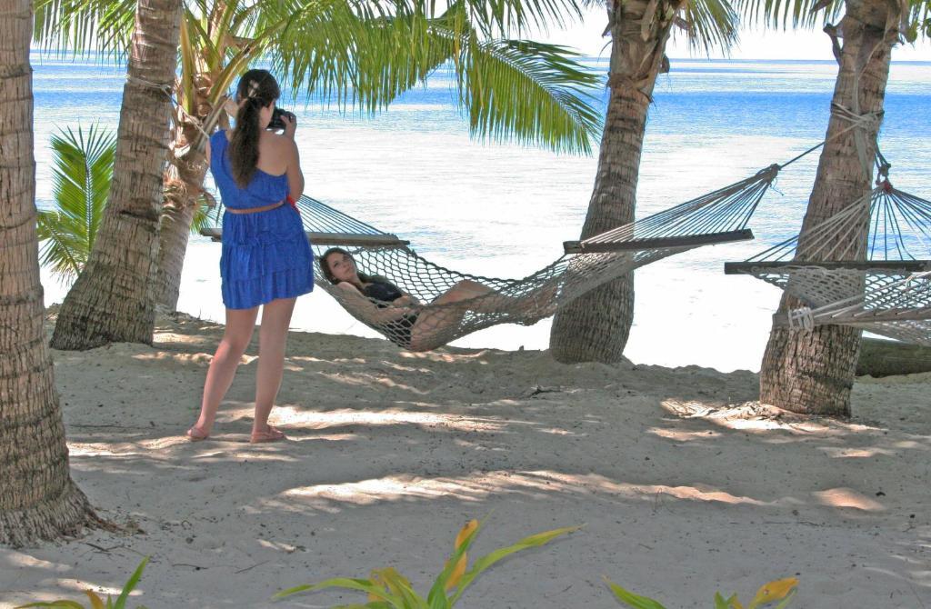 Ratu Kini Backpackers And Dive Resort Île de Mana Extérieur photo