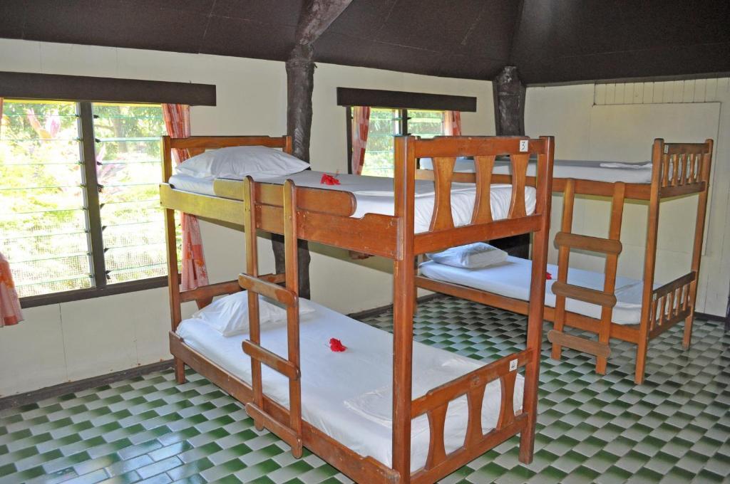 Ratu Kini Backpackers And Dive Resort Île de Mana Chambre photo